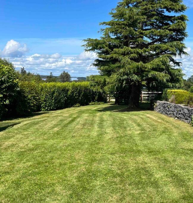 Hillcrest Lodge, Private On Lough Corrib, Oughterard Apartamento Galway