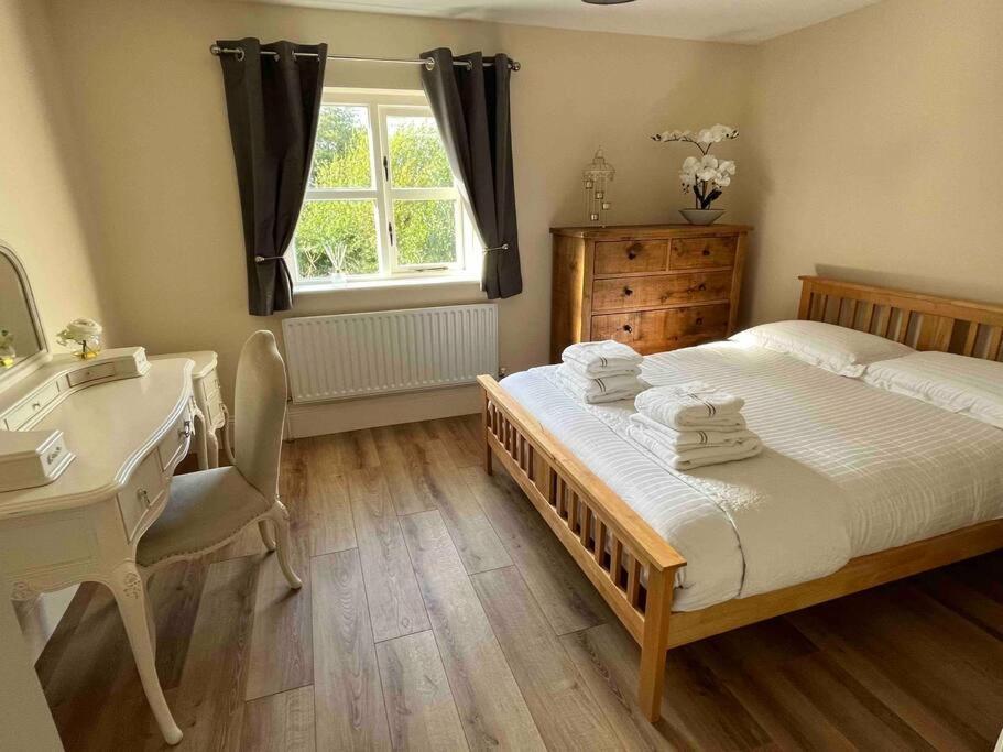 Hillcrest Lodge, Private On Lough Corrib, Oughterard Apartamento *